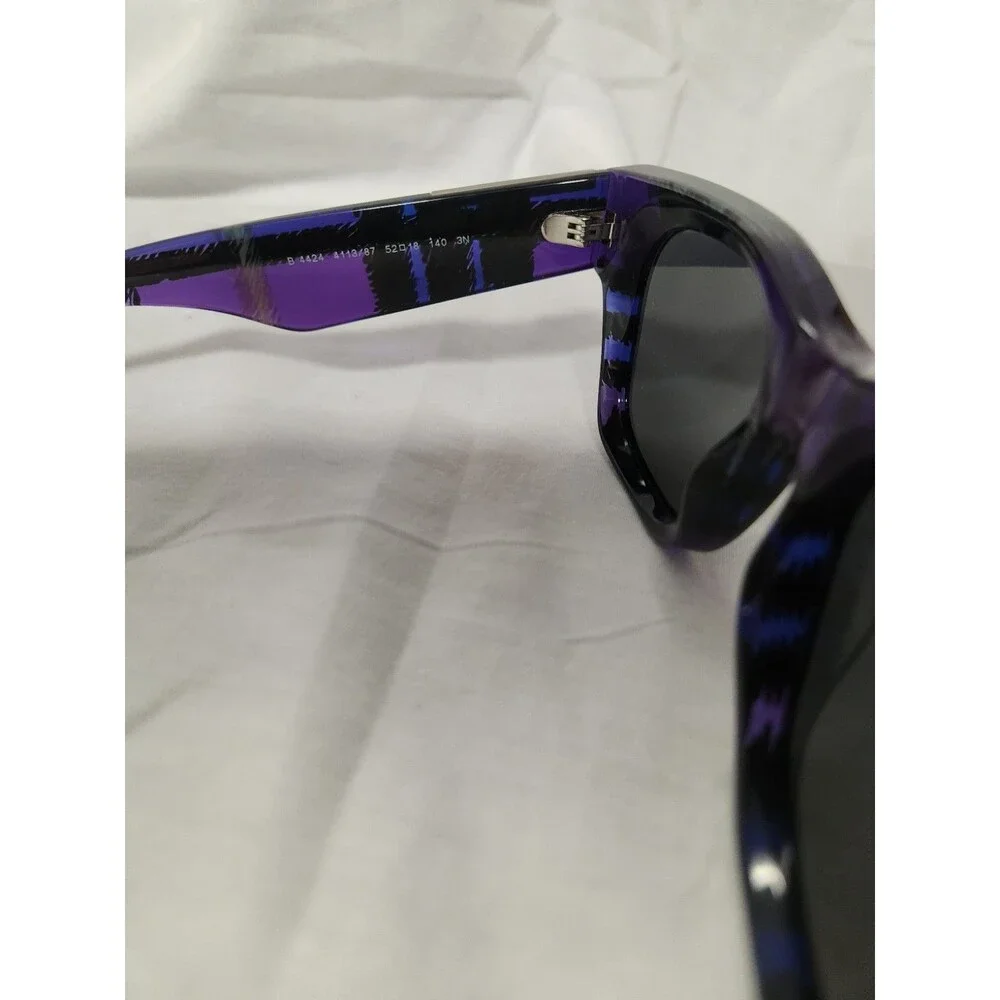 Burberry cat eye